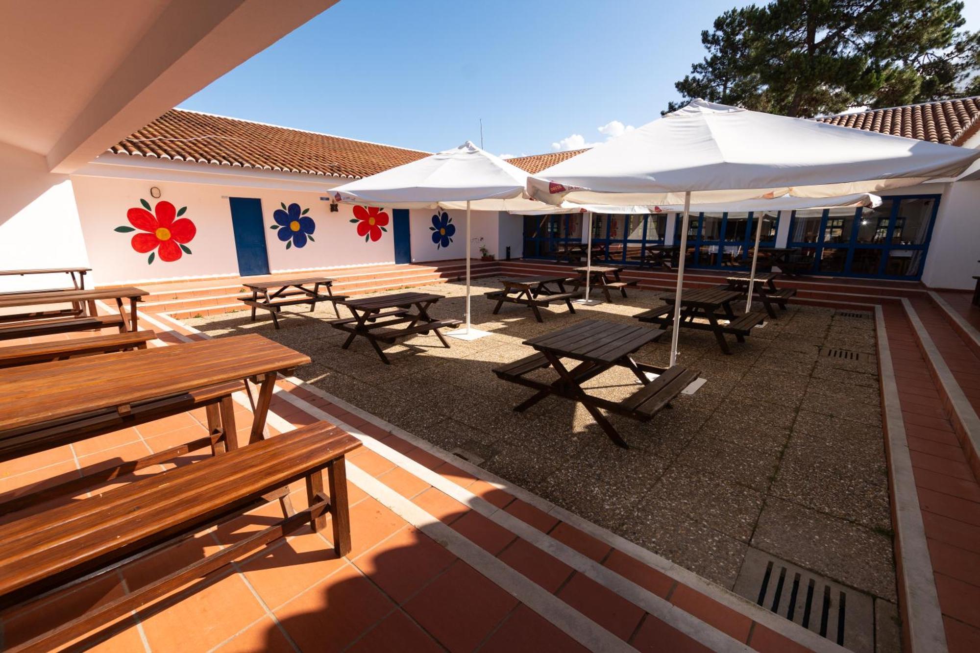 Parque De Campismo Orbitur Sitava Milfontes Hotel Malhadinhas Bagian luar foto