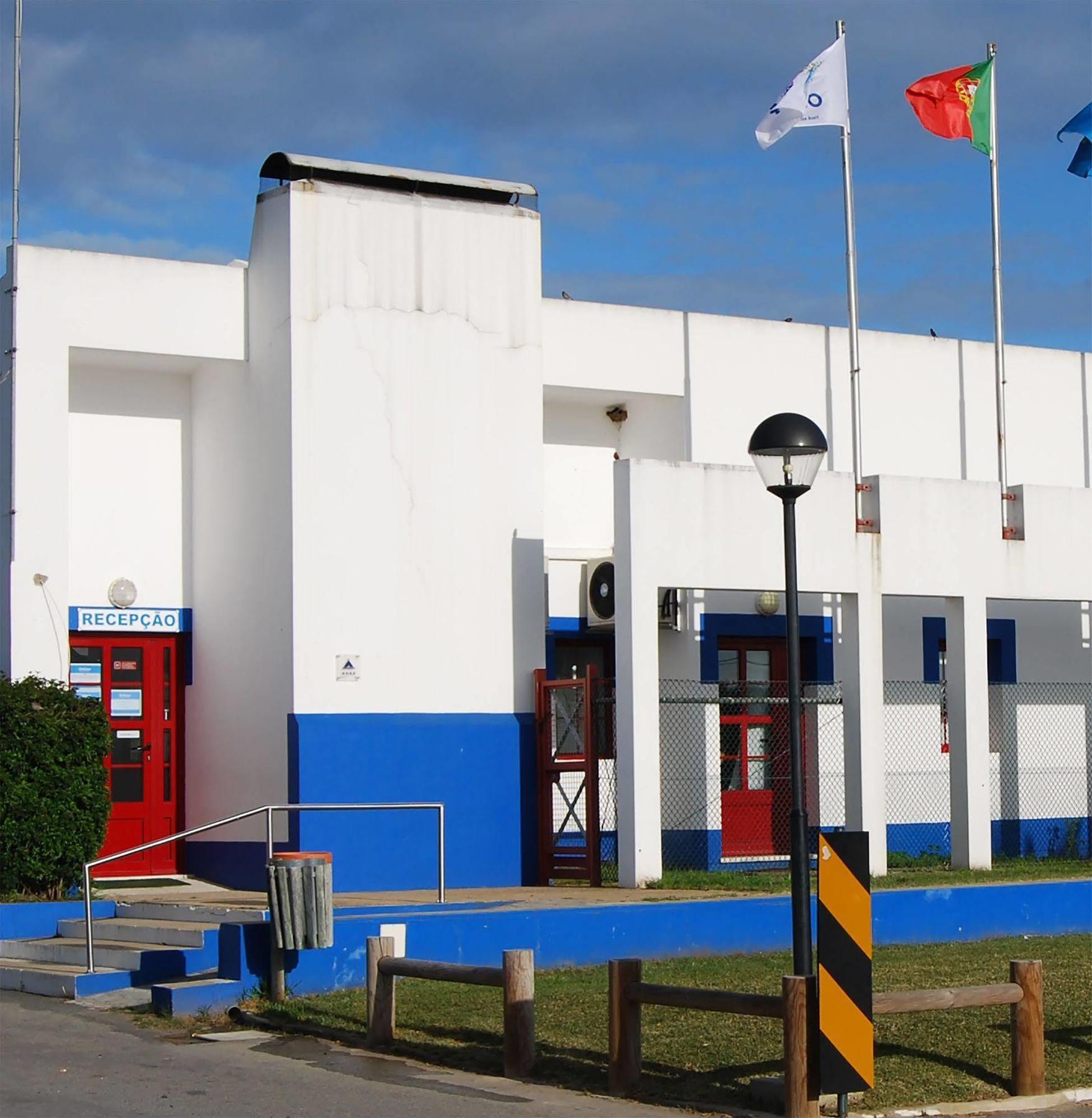 Parque De Campismo Orbitur Sitava Milfontes Hotel Malhadinhas Bagian luar foto