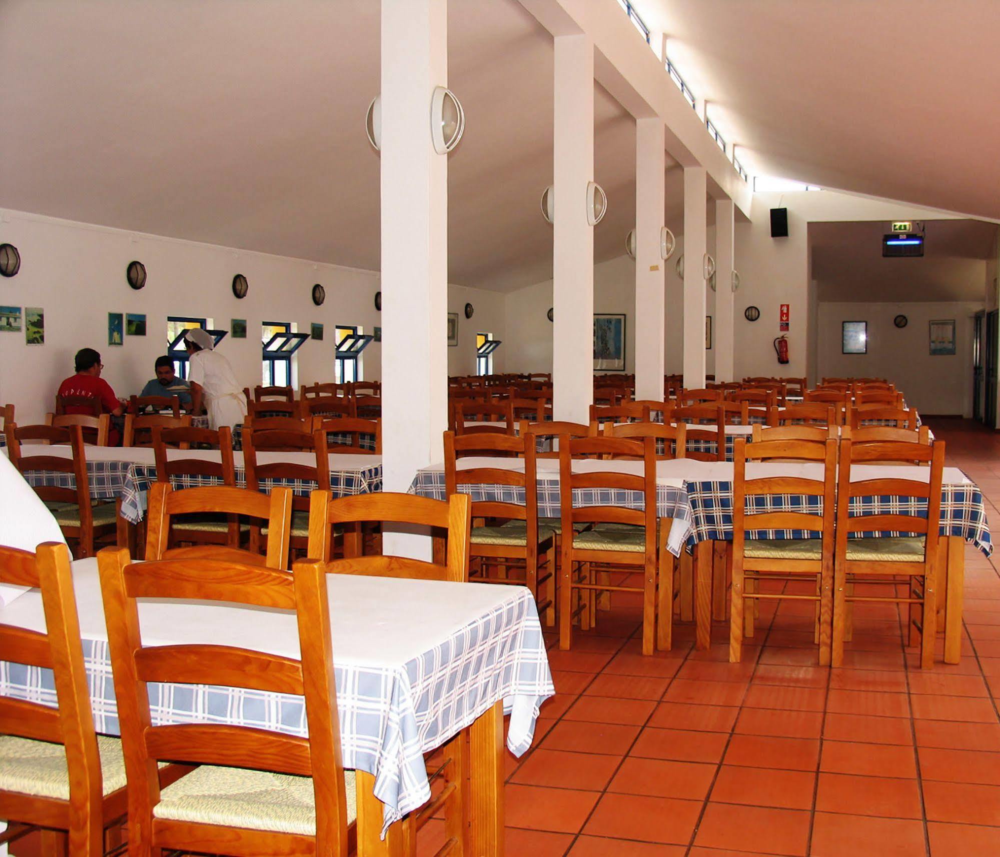 Parque De Campismo Orbitur Sitava Milfontes Hotel Malhadinhas Bagian luar foto