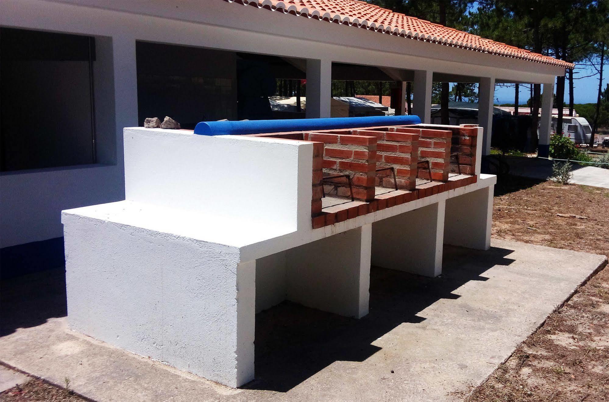 Parque De Campismo Orbitur Sitava Milfontes Hotel Malhadinhas Bagian luar foto