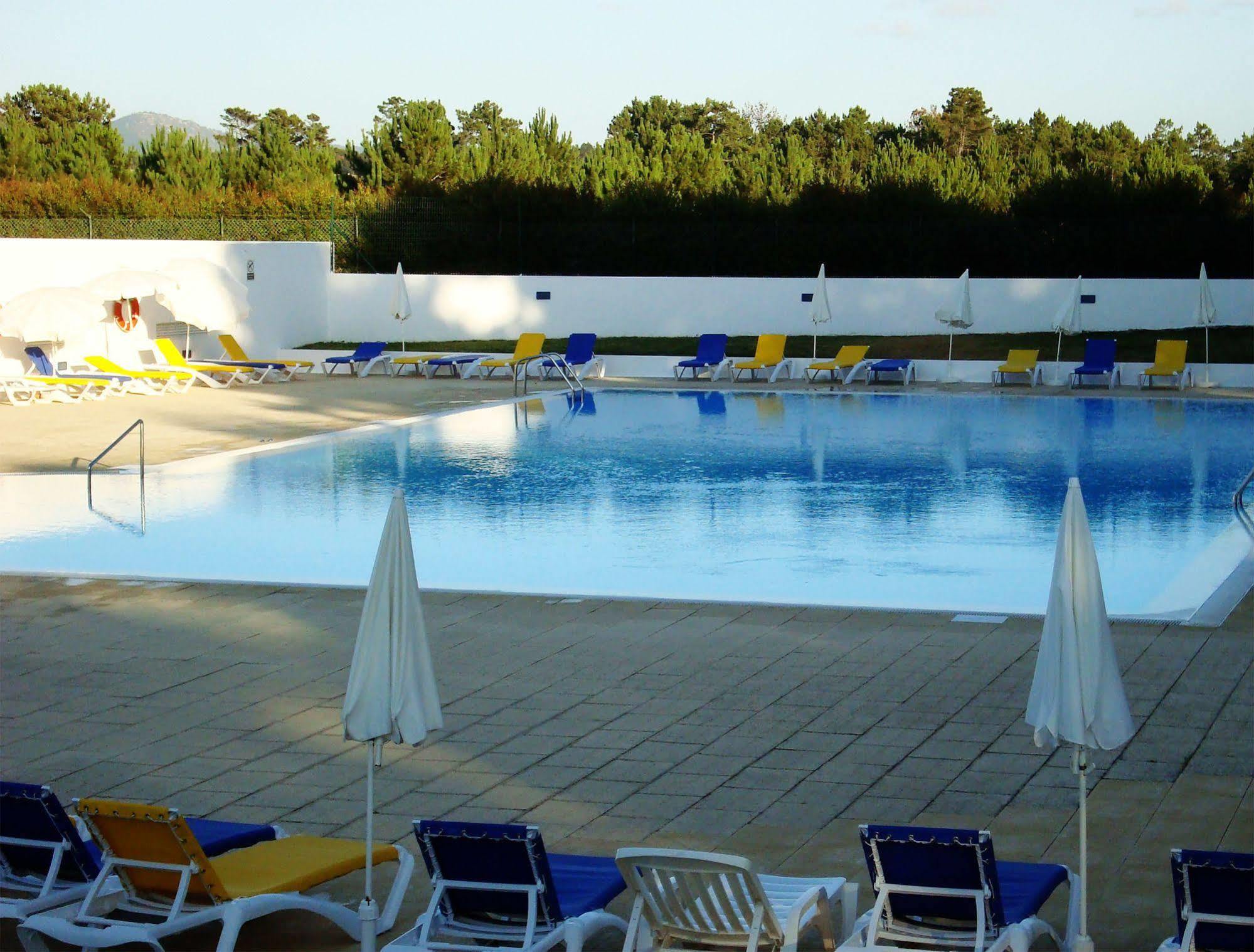 Parque De Campismo Orbitur Sitava Milfontes Hotel Malhadinhas Bagian luar foto