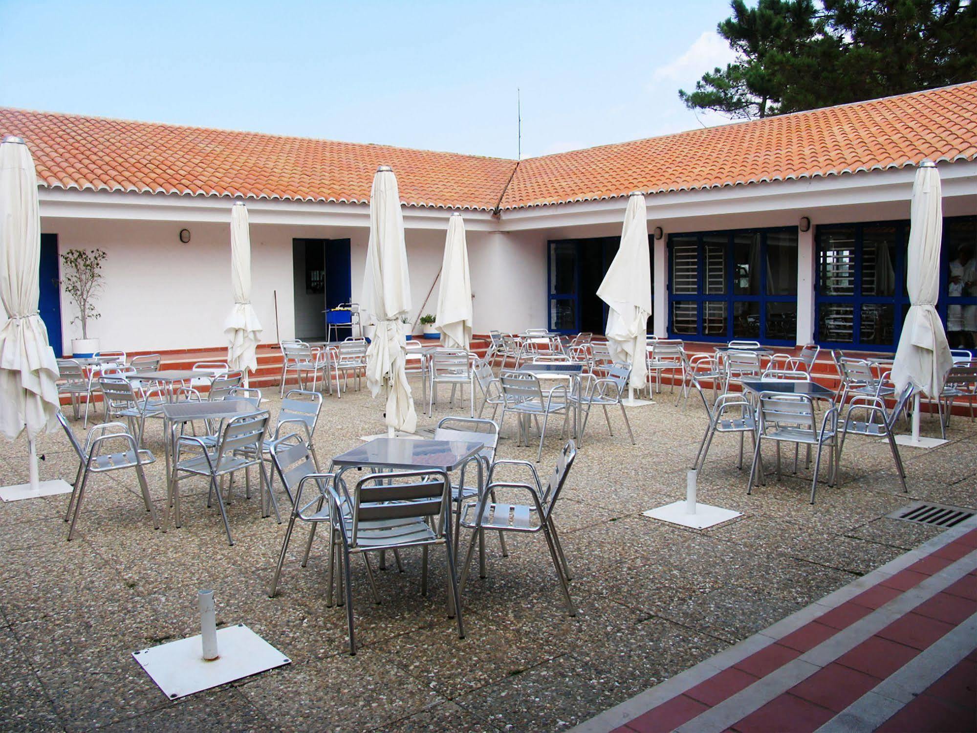 Parque De Campismo Orbitur Sitava Milfontes Hotel Malhadinhas Bagian luar foto