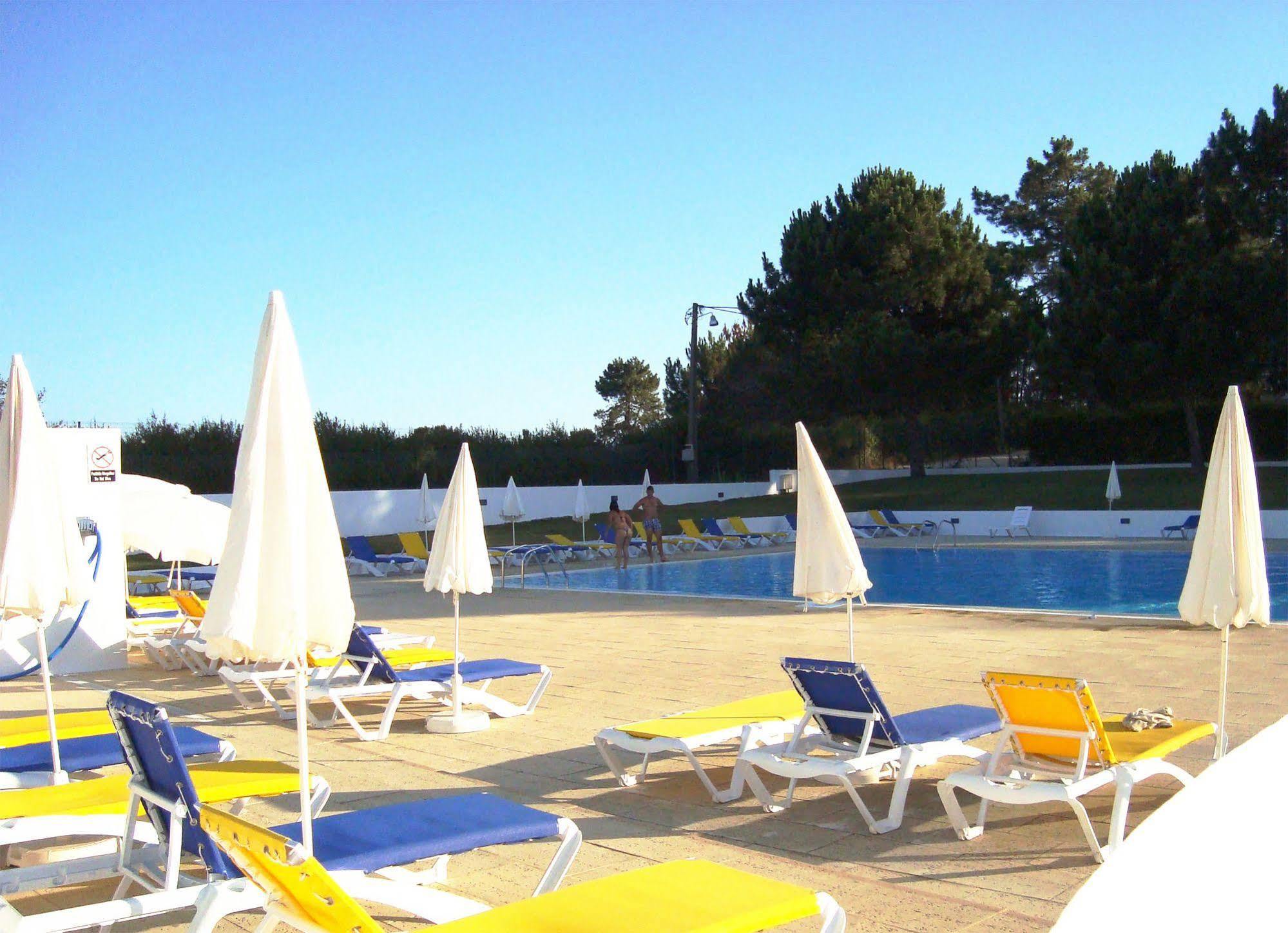 Parque De Campismo Orbitur Sitava Milfontes Hotel Malhadinhas Bagian luar foto