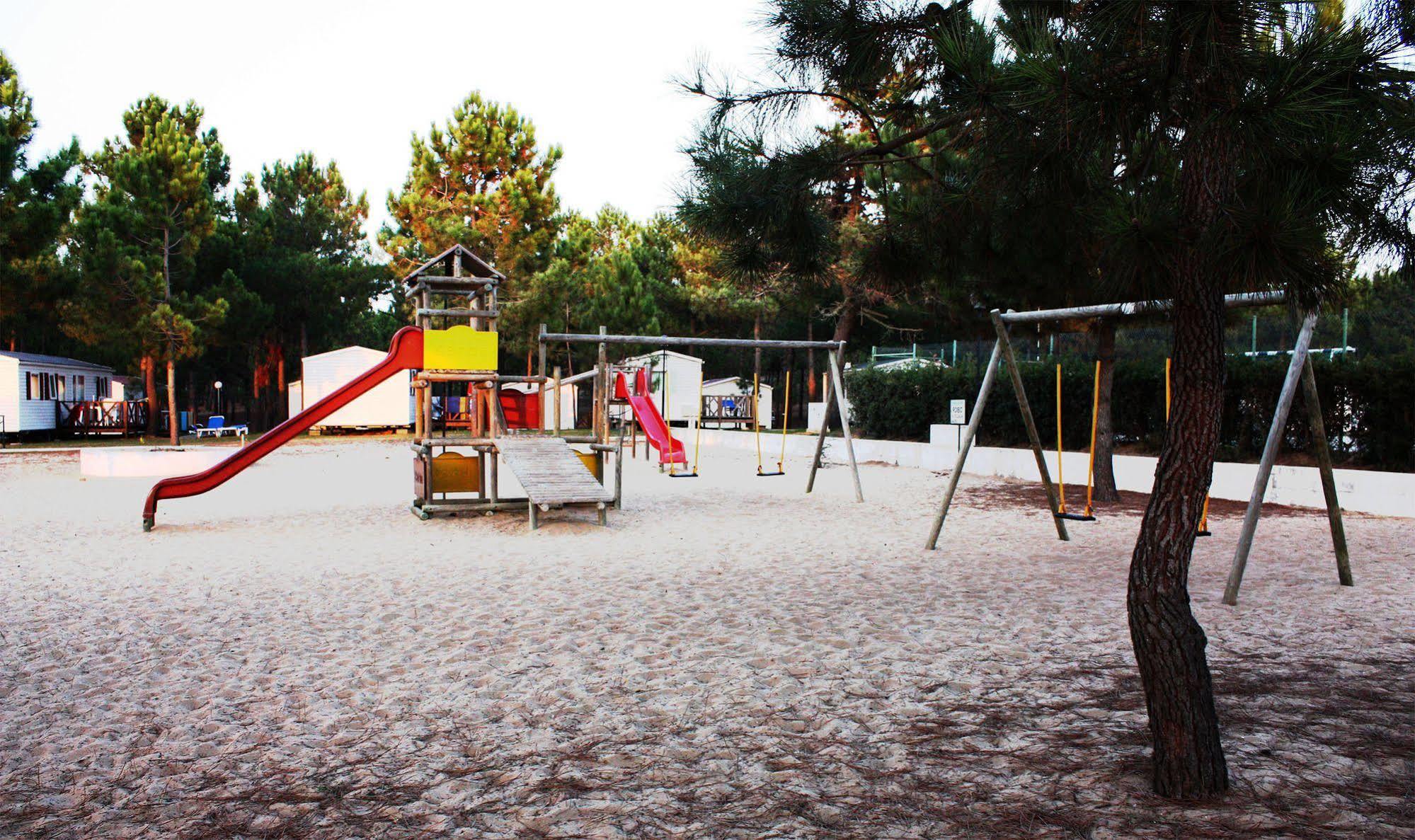 Parque De Campismo Orbitur Sitava Milfontes Hotel Malhadinhas Bagian luar foto